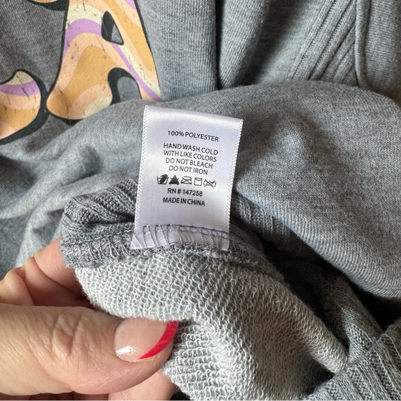 Simply Southern Mom Sweatshirt - Picture 4 of 6